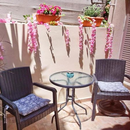 Dolphins House Apartment Ликсури Екстериор снимка